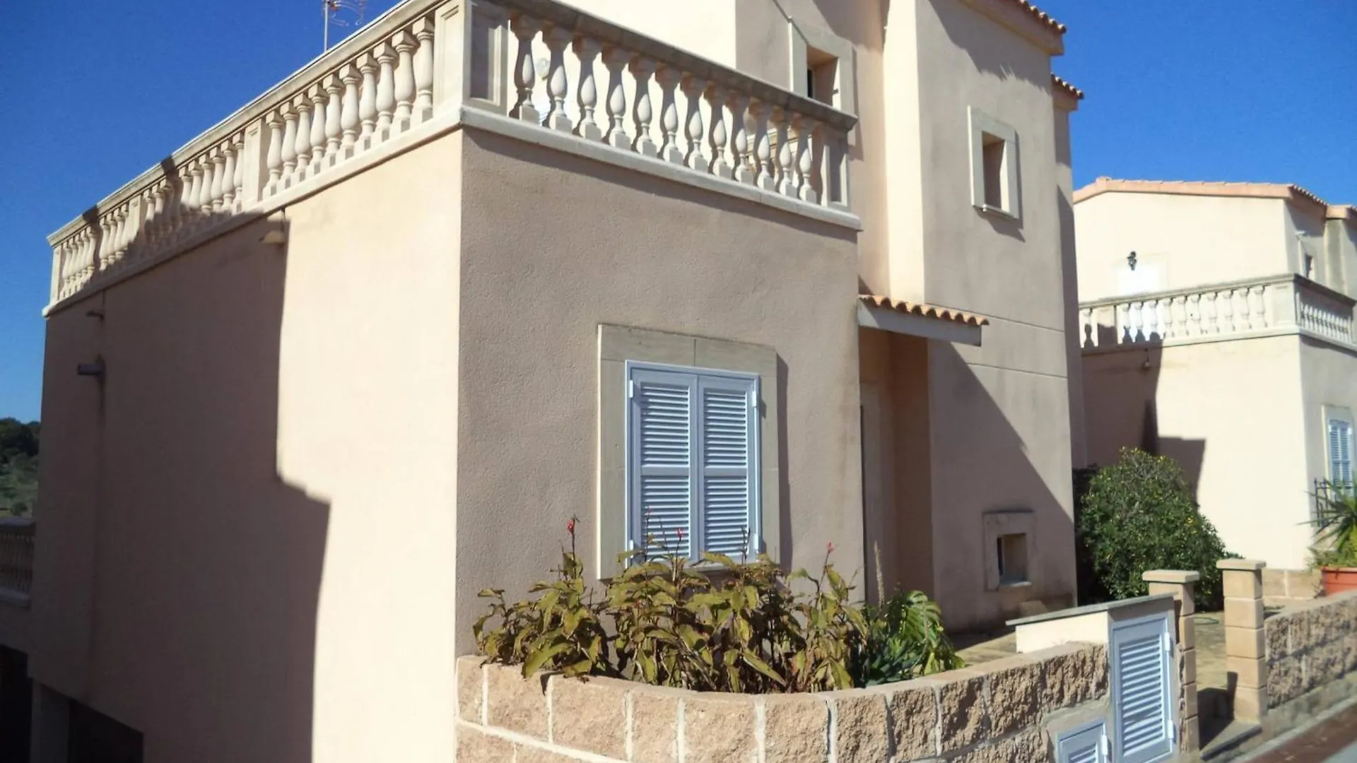Casa de Férias Villa Cajmin, Pool And Air Conditioning Cala Mandia