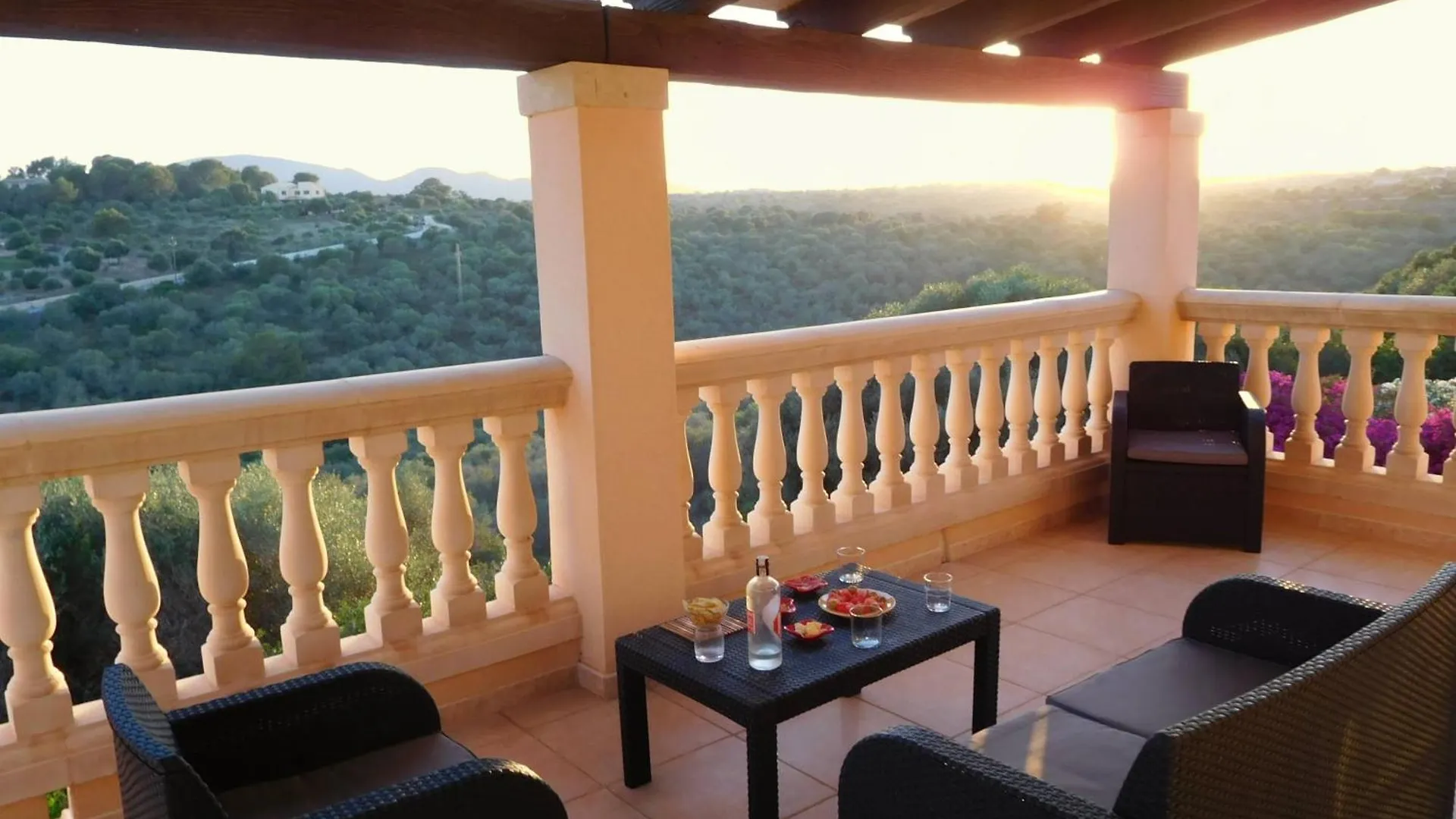 Villa Cajmin, Pool And Air Conditioning Cala Mandia  Espanha